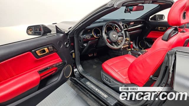 Ford Mustang GT кабриолет, 2015 11