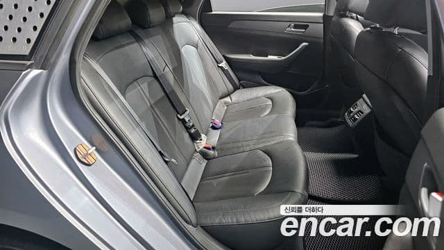 Hyundai LF Sonata Premium, 2016 12
