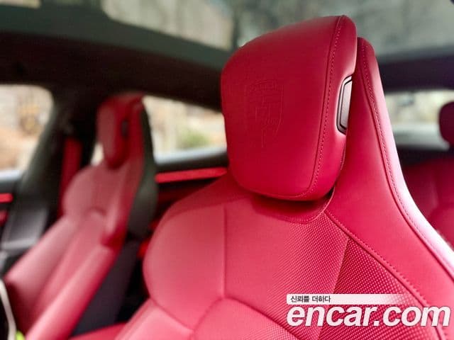 Porsche 타이칸 GTS, 2022 11