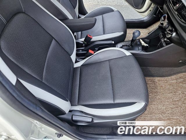 Kia Morning Urban (JA) Prestige, 2023 10