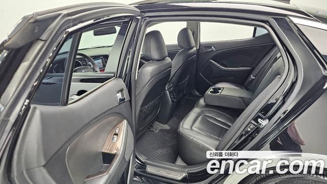 Kia K5 Prestige, 2012 12