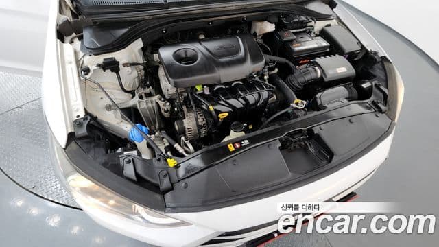 Hyundai Avante AD 1.6 GDI Value Plus, 2018 6