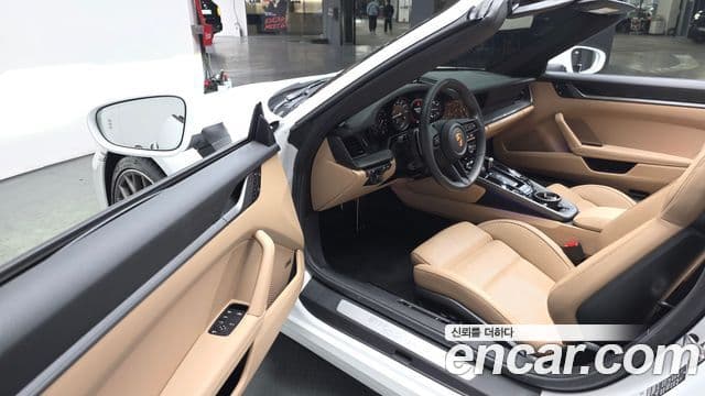 Porsche 911 (992) Carrera кабриолет, 2024 12