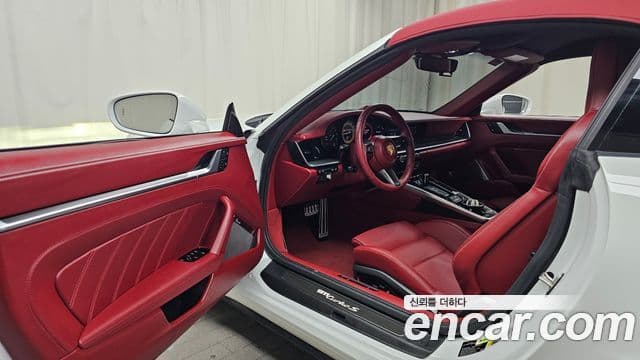 Porsche 911 (992) турбо S кабриолет, 2024 10