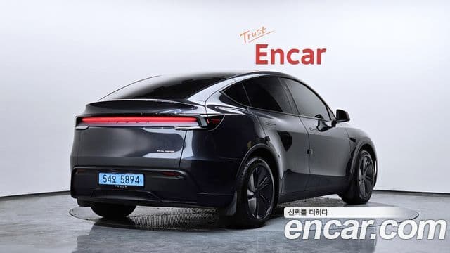 Tesla модель Y Long Range AWD, 2025 2