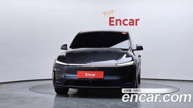 Tesla модель Y Long Range AWD, 2025 3