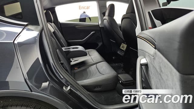 Tesla модель Y Long Range AWD, 2025 12