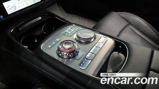 Genesis G90 (RS4) бензин 3.5 турбо e-S/C AWD, 2025 9