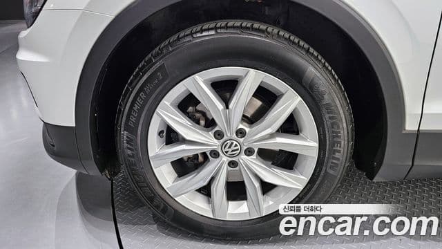 Volkswagen Tiguan 2세대 Premium, 2020 все фото
