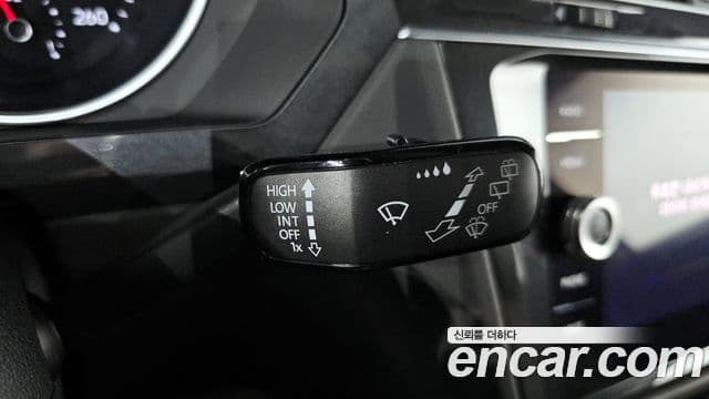 Volkswagen Tiguan 2세대 Premium, 2020 18