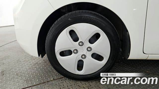 Kia The / новый New Ray Standard, 2022 все фото