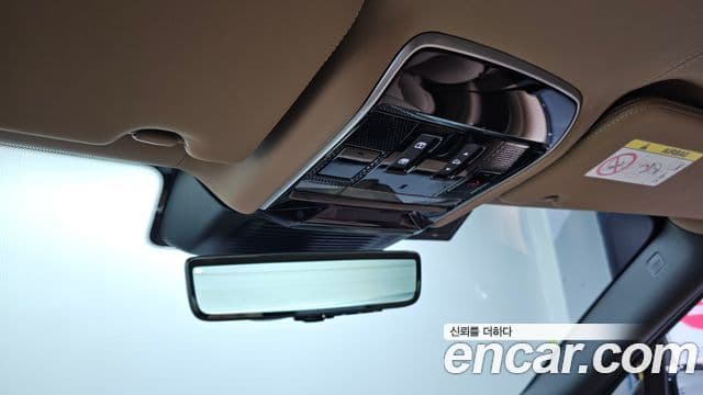 Land Rover Range Rover 5세대 P550E AB, 2025 16