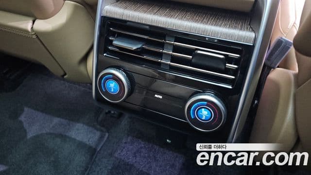 Land Rover Range Rover 5세대 P550E AB, 2025 17