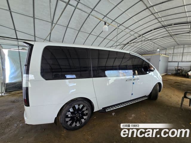 Hyundai Staria Inspiration, 2025 4