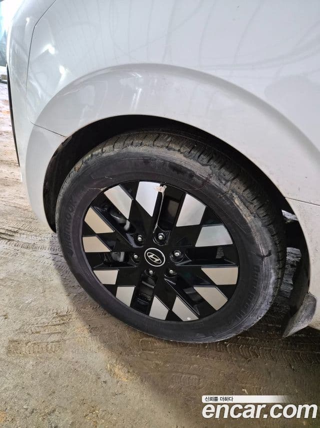 Hyundai Staria Inspiration, 2025 13