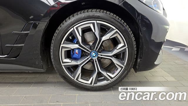 BMW i4 eDrive40 M Sport Pro, 2024 все фото