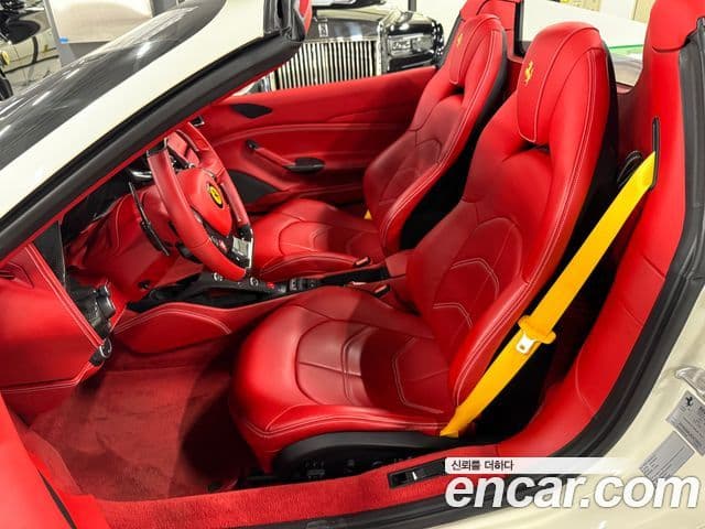 Ferrari 488 스파이더, 2019 8