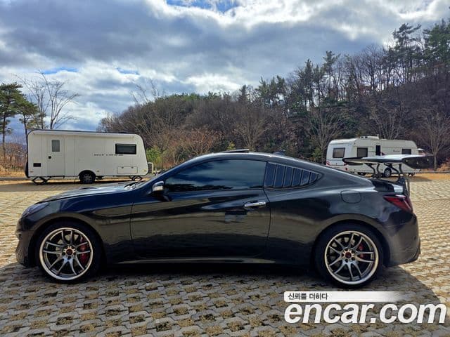 Hyundai Genesis купе 200 турбо P, 2011 3