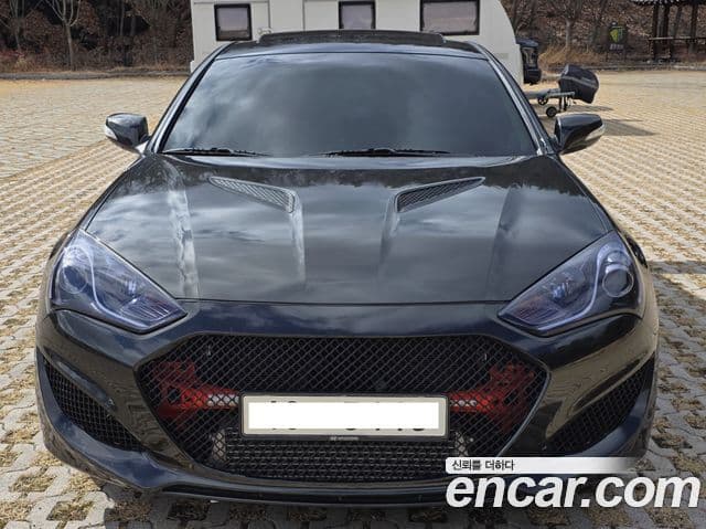 Hyundai Genesis купе 200 турбо P, 2011 все фото