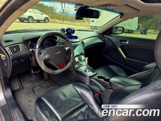 Hyundai Genesis купе 200 турбо P, 2011 11