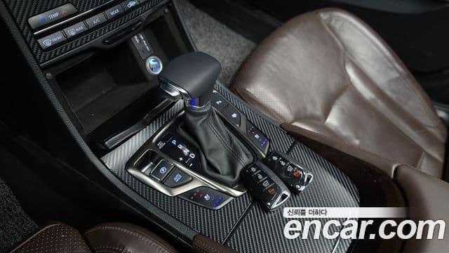 Hyundai Grandeur HG Premium, 2015 9