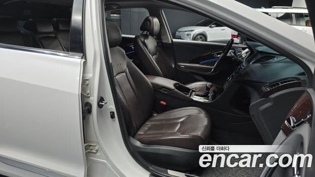 Hyundai Grandeur HG Premium, 2015 10