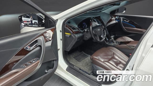 Hyundai Grandeur HG Premium, 2015 11