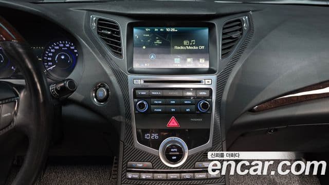 Hyundai Grandeur HG Premium, 2015 15