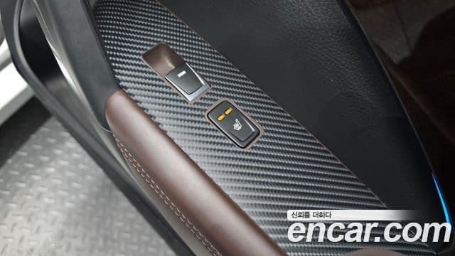 Hyundai Grandeur HG Premium, 2015 18