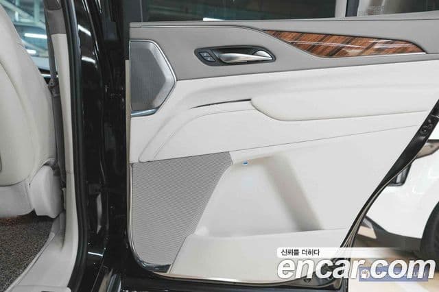 Cadillac Escalade 5세대 Sport Platinum, 2023 7