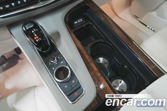 Cadillac Escalade 5세대 Sport Platinum, 2023 15