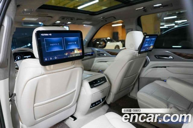 Cadillac Escalade 5세대 Sport Platinum, 2023 19