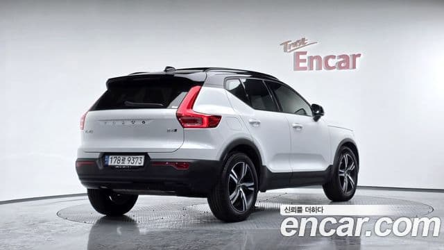 Volvo XC40 B4 R-Design, 2021 2