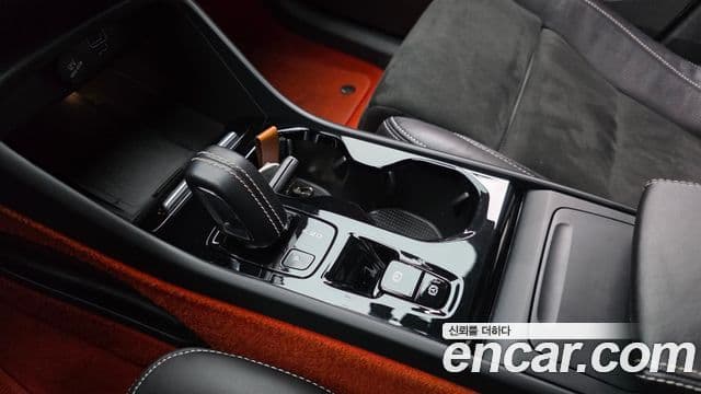 Volvo XC40 B4 R-Design, 2021 9