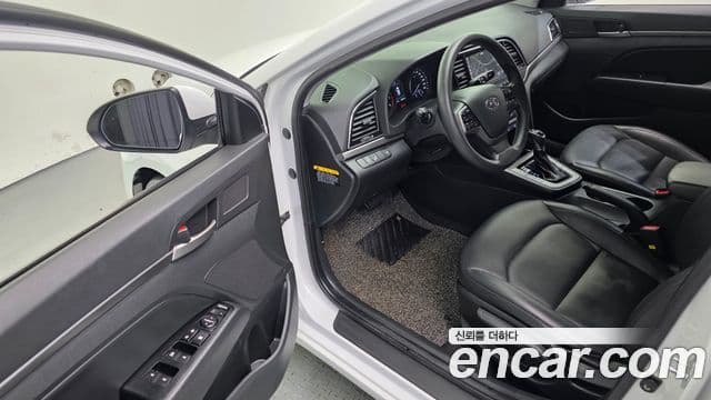 Hyundai Avante AD 1.6 GDI Value Plus, 2018 11