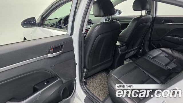 Hyundai Avante AD 1.6 GDI Value Plus, 2018 19