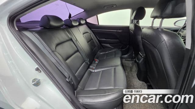 Hyundai Avante AD 1.6 GDI Value Plus, 2018 20