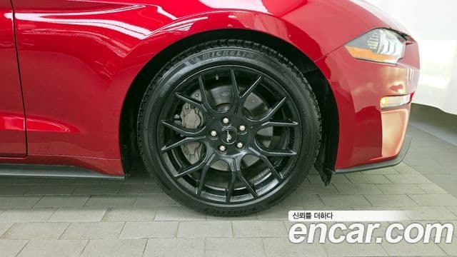 Ford Mustang кабриолет, 2020 все фото