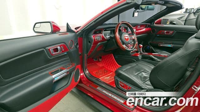 Ford Mustang кабриолет, 2020 10