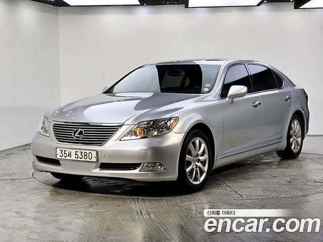 Lexus LS460L XF40, 2007 1