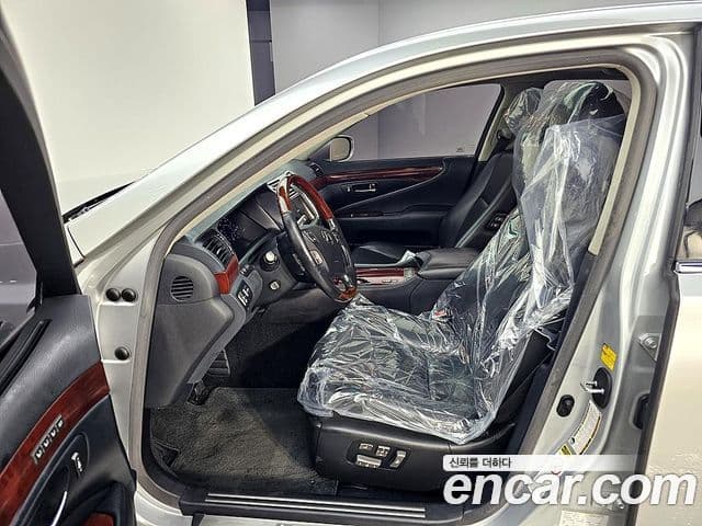 Lexus LS460L XF40, 2007 8