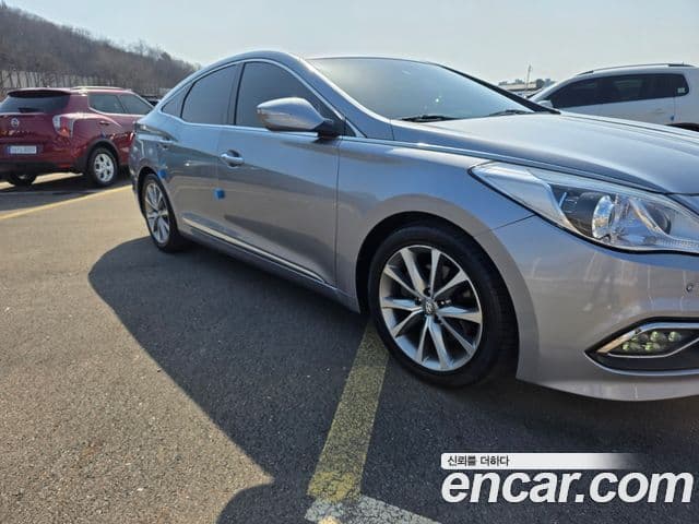 Hyundai Grandeur HG Premium, 2015 3