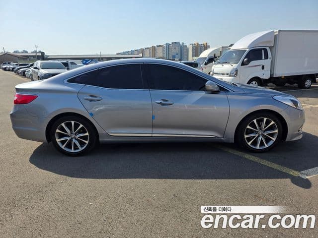 Hyundai Grandeur HG Premium, 2015 6