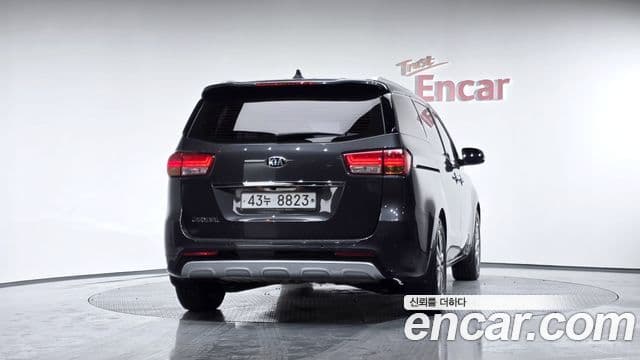 Kia All New Carnival Prestige, 2016 4