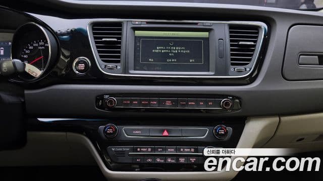 Kia All New Carnival Prestige, 2016 14