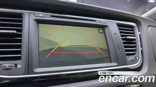 Kia All New Carnival Prestige, 2016 15