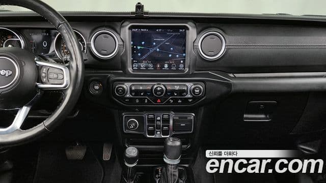 Jeep Wrangler (JL) 2.0 Overland Power top 4도어, 2021 14