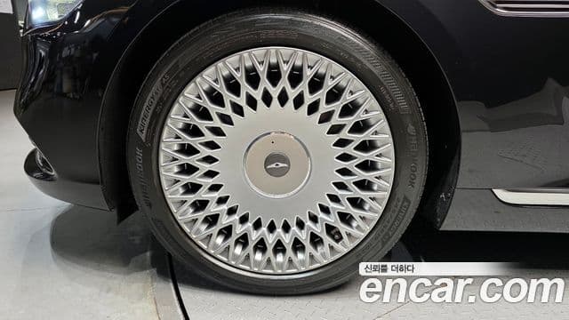 Genesis G90 Premium Luxury, 2021 все фото