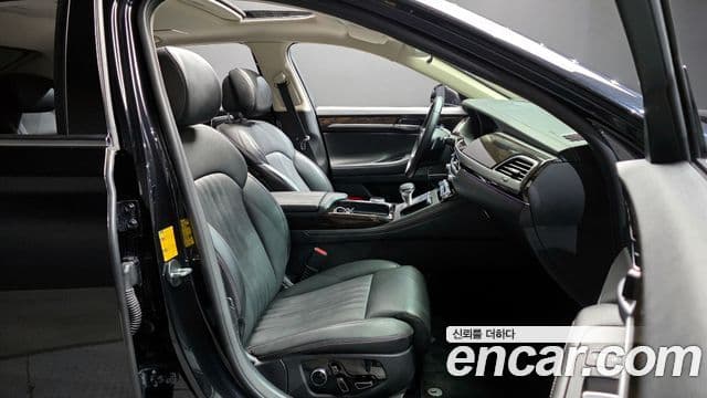 Genesis G90 Premium Luxury, 2021 10