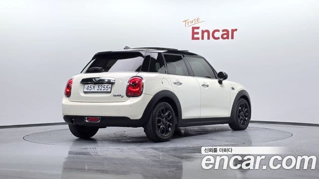 Mini Cooper D 3세대, 2015 2